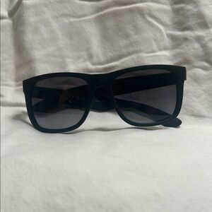 Ray-Ban Black Wayfarer Sunglasses